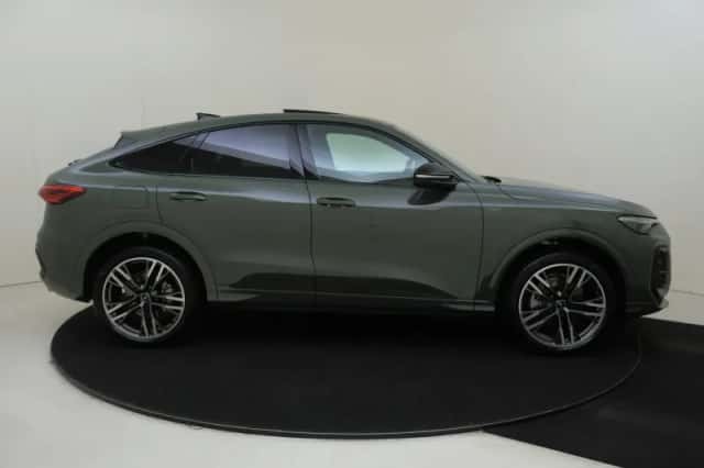 Audi Q5 (2026) thumbnail 3