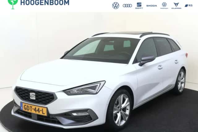 SEAT Leon Sportstourer (2024) thumbnail 1