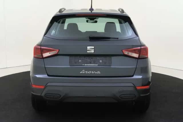 SEAT Arona (2025) thumbnail 4