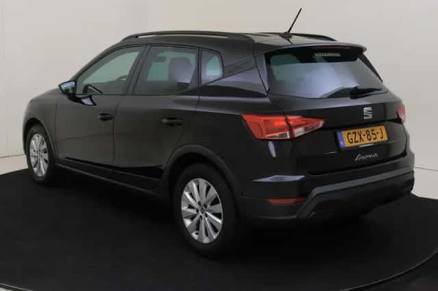 SEAT Arona (2025) thumbnail 3