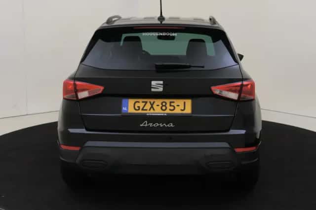 SEAT Arona (2025) thumbnail 4