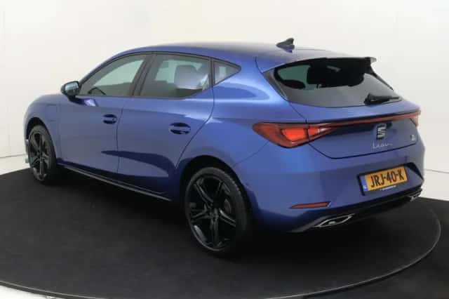 SEAT Leon (2025) thumbnail 3