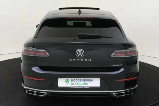 Volkswagen Arteon (2023) thumbnail 4