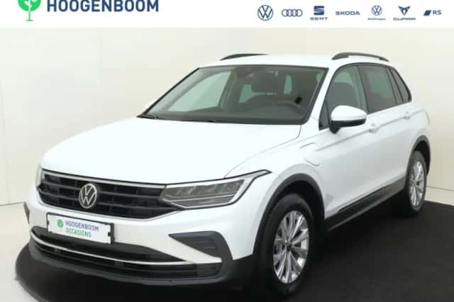 Volkswagen Tiguan (2022) thumbnail 1
