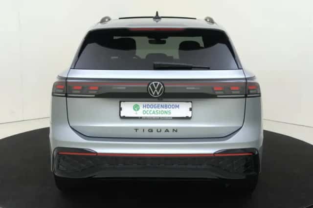 Volkswagen Tiguan (2025) thumbnail 4
