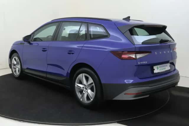Škoda Enyaq (2023) thumbnail 3