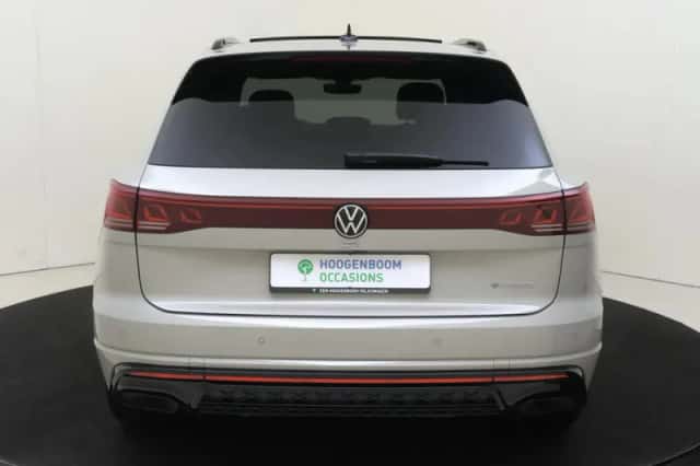 Volkswagen Touareg (2025) thumbnail 4
