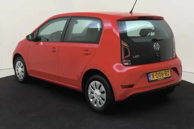 Volkswagen Up! (2023) thumbnail 3