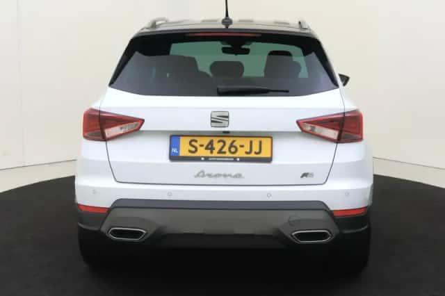 SEAT Arona (2023) thumbnail 4