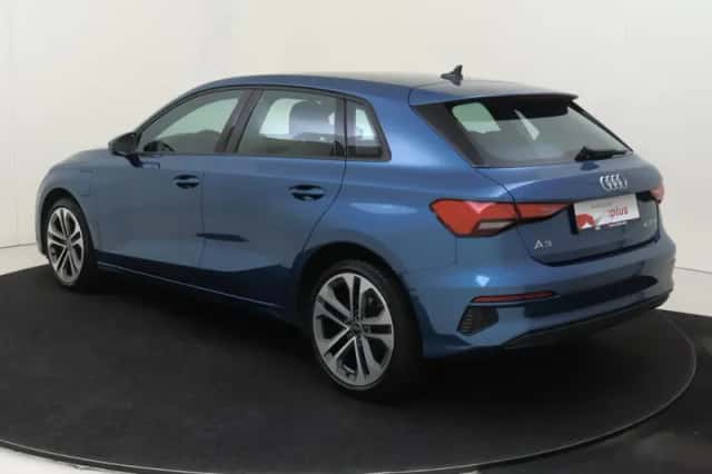 Audi A3 (2022) thumbnail 3