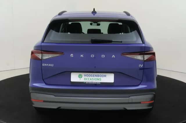 Škoda Enyaq (2023) thumbnail 4