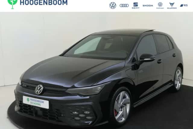 Volkswagen Golf (2025) thumbnail 1