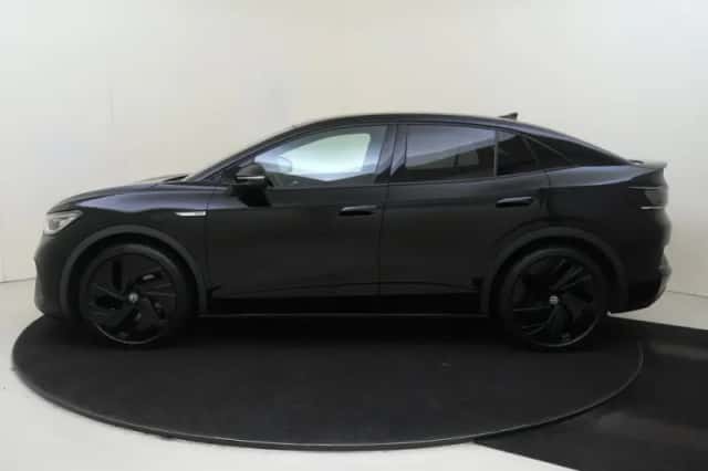 Volkswagen ID.5 (2022) thumbnail 2
