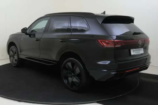 Volkswagen Touareg (2025) thumbnail 3
