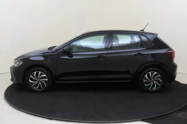 Volkswagen Polo (2024) thumbnail 2