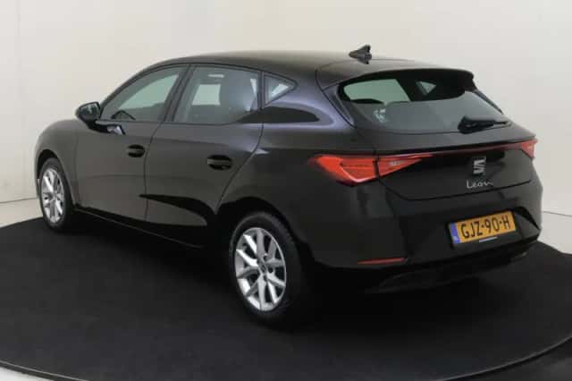 SEAT Leon (2024) thumbnail 3