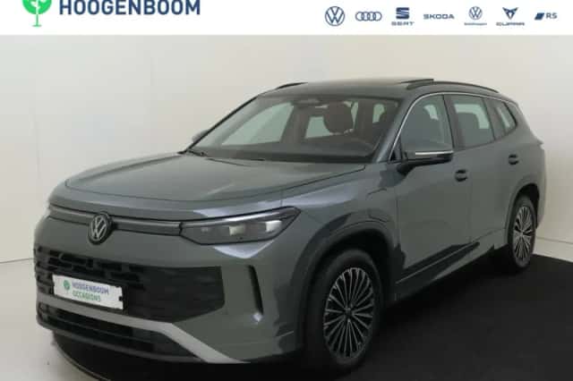 Volkswagen Tayron (2025) thumbnail 1