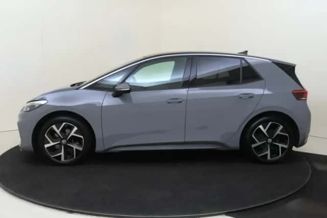 Volkswagen ID.3 (2024) thumbnail 2