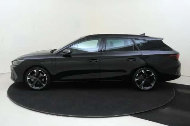 CUPRA Leon Sportstourer (2025) thumbnail 2