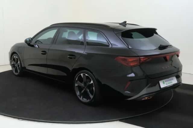 CUPRA Leon Sportstourer (2025) thumbnail 3