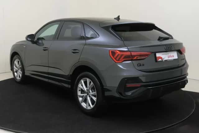 Audi Q3 (2024) thumbnail 3