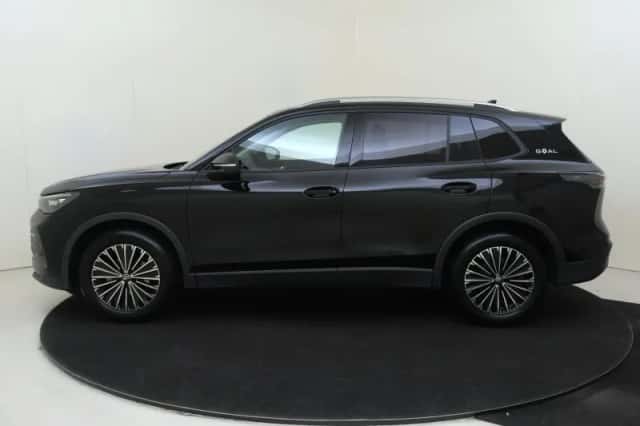 Volkswagen Tiguan (2025) thumbnail 2