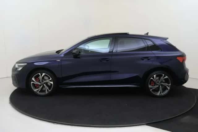 Audi A3 (2022) thumbnail 2