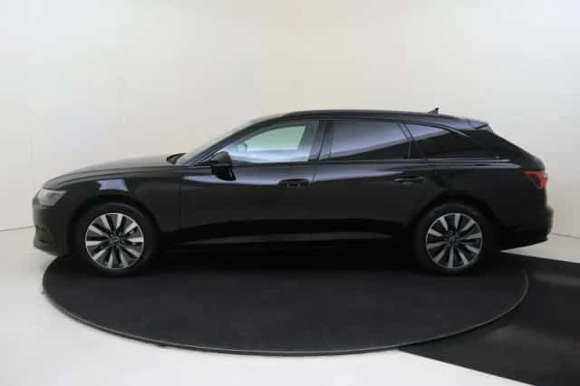 Audi A6 (2023) thumbnail 2