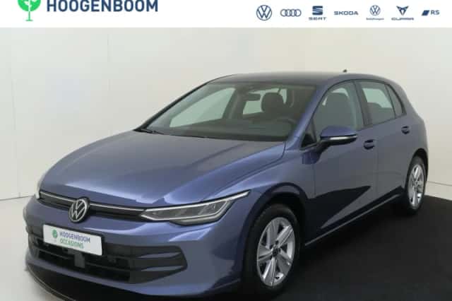 Volkswagen Golf (2025) thumbnail 1