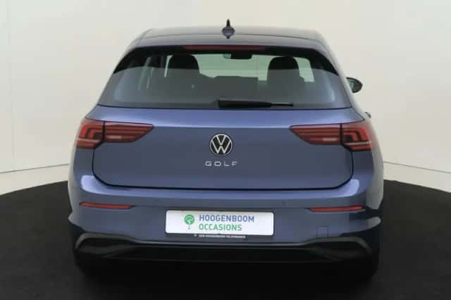 Volkswagen Golf (2025) thumbnail 4