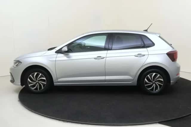 Volkswagen Polo (2023) thumbnail 2