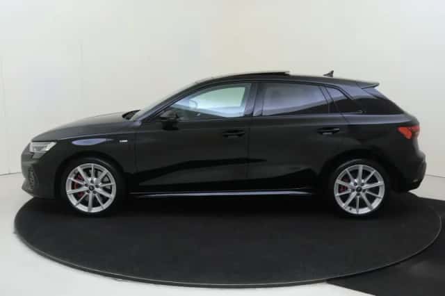 Audi A3 (2025) thumbnail 2