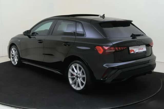 Audi A3 (2025) thumbnail 3