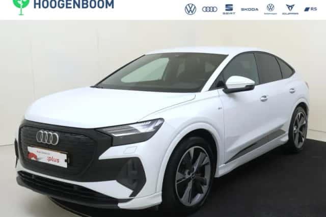Audi Q4 (2022) thumbnail 1