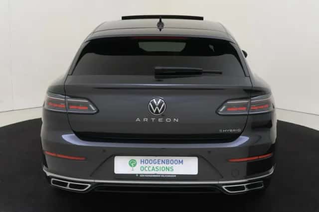 Volkswagen Arteon (2023) thumbnail 4
