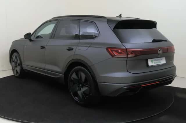 Volkswagen Touareg (2025) thumbnail 3