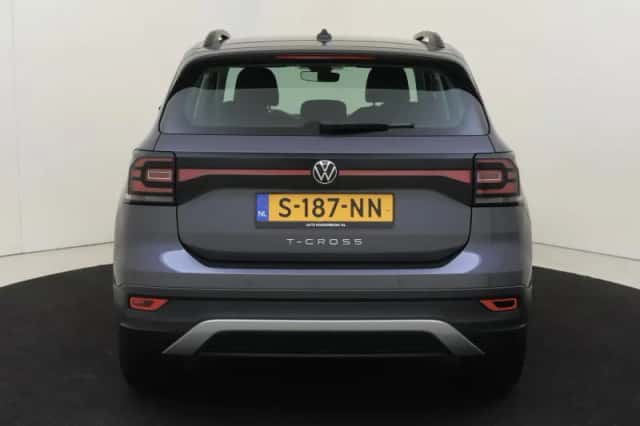 Volkswagen T-Cross (2023) thumbnail 4
