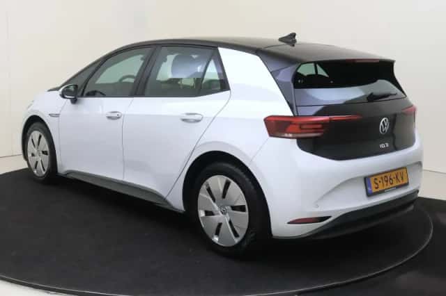 Volkswagen ID.3 (2023) thumbnail 3