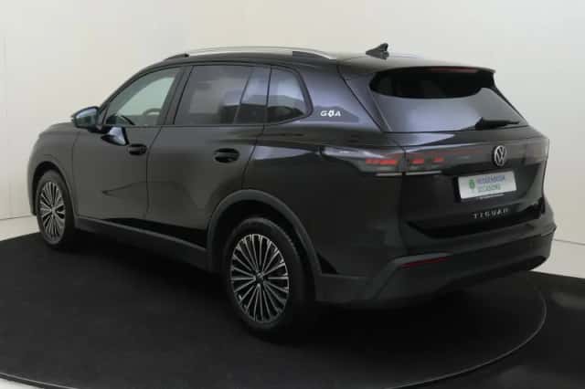 Volkswagen Tiguan (2025) thumbnail 3