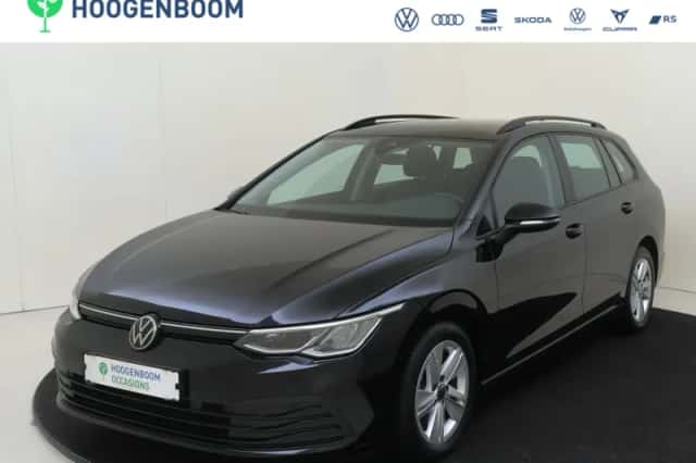 Volkswagen Golf (2023) thumbnail 1