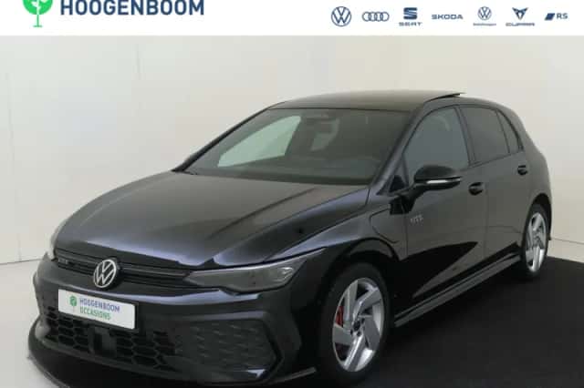 Volkswagen Golf (2025) thumbnail 1