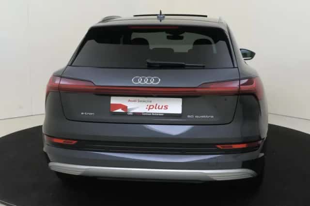 Audi e-tron (2022) thumbnail 4