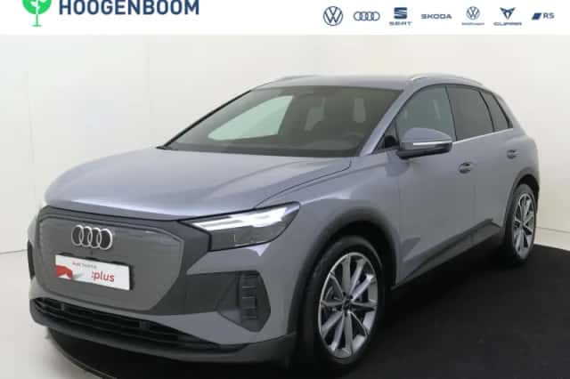 Audi Q4 e-tron (2025) thumbnail 1