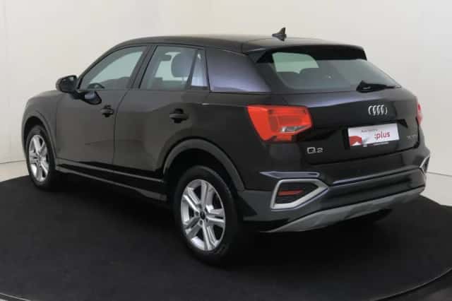 Audi Q2 (2023) thumbnail 3