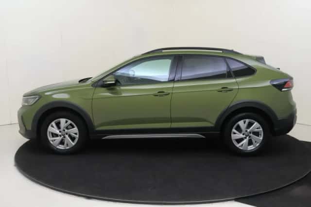 Volkswagen Taigo (2022) thumbnail 2