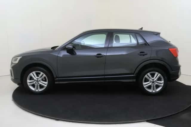 Audi Q2 (2023) thumbnail 2