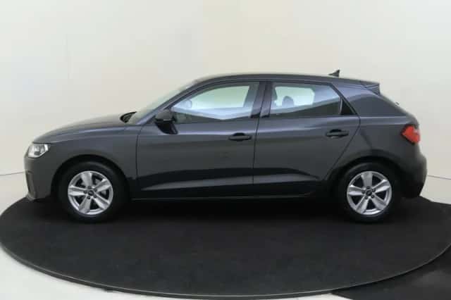 Audi A1 (2024) thumbnail 2