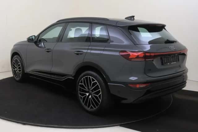 Audi Q6 e-tron (2025) thumbnail 3