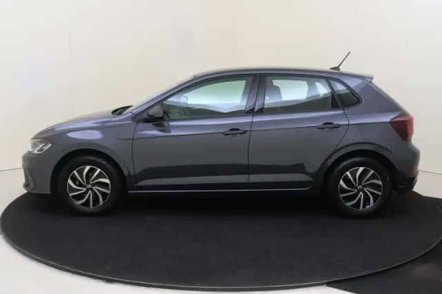 Volkswagen Polo (2023) thumbnail 2