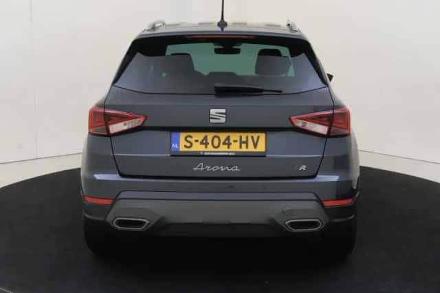 SEAT Arona (2023) thumbnail 4